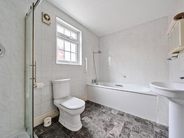 House for rent in South Stanmore, Greater London