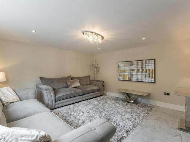House for rent in Winkfield