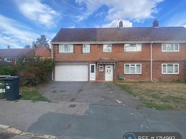 House for rent in Jacobs Well, Guildford