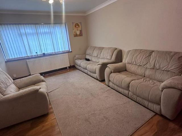 House for rent in London Borough of Hillingdon, Greater London