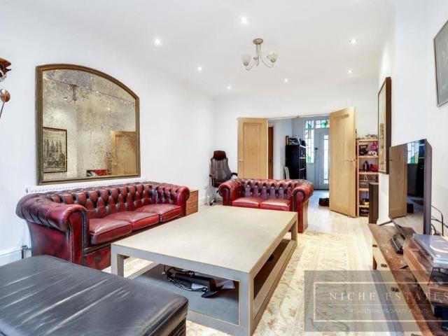 House for rent in London Borough of Barnet, Greater London