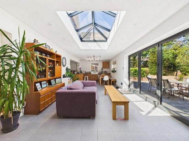 House for rent in Emmbrook, Wokingham