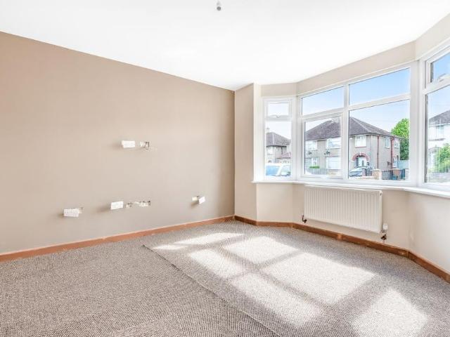 House for rent in Cowley Airfield, The Slade