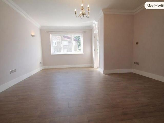 House for rent in Barnet Vale, Greater London