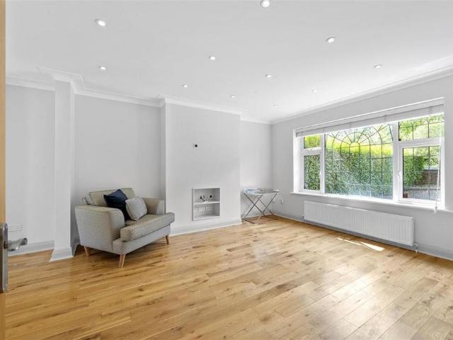 House for rent in Kingston Vale, Greater London