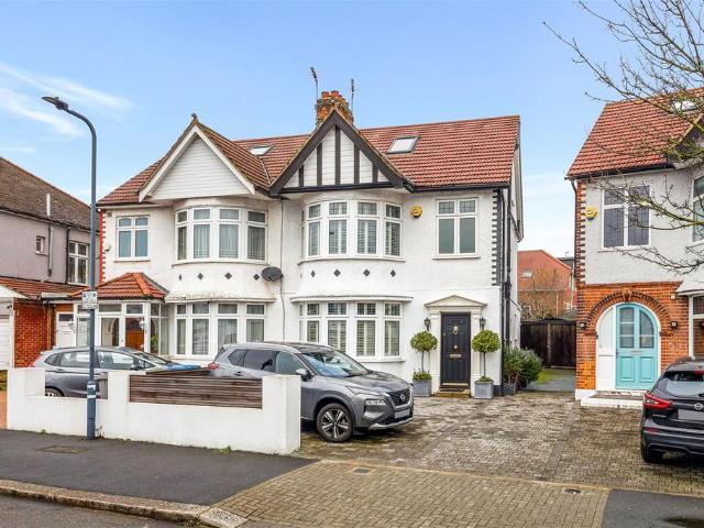 House for rent in Dollis Hill, Greater London