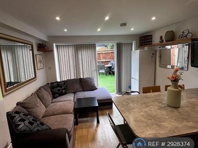 House for rent in Barnwell, Arbury