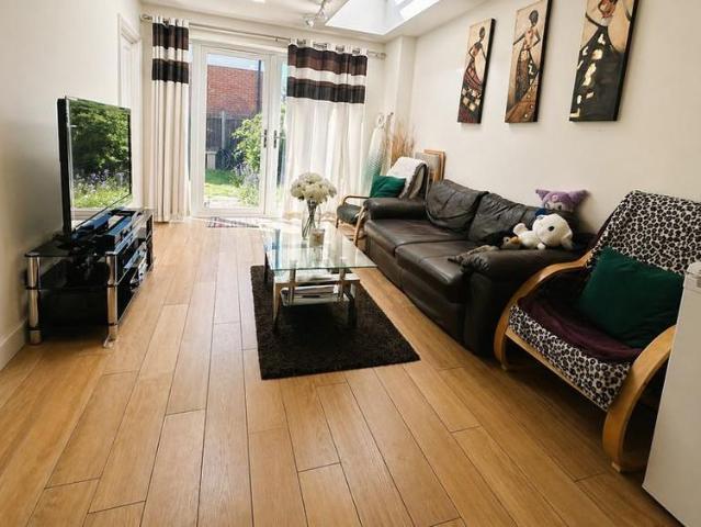 House for rent in Woodbridge Hill, Westborough