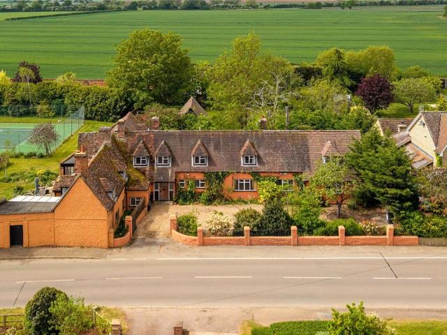 House for rent in Bedford