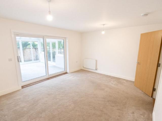 House for rent in Egham Hythe, Runnymede