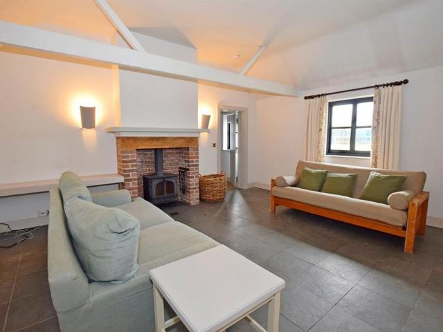 House for rent in Barnham and Eastergate, Clapham