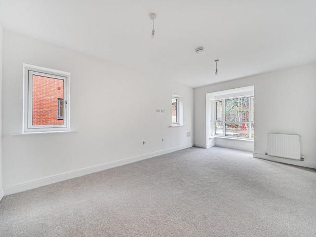 House for rent in Oakwood, East Midlands
