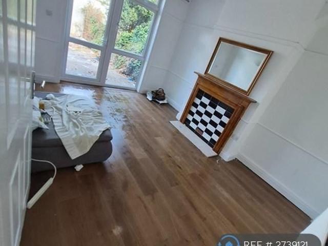 House for rent in South Stanmore, Greater London