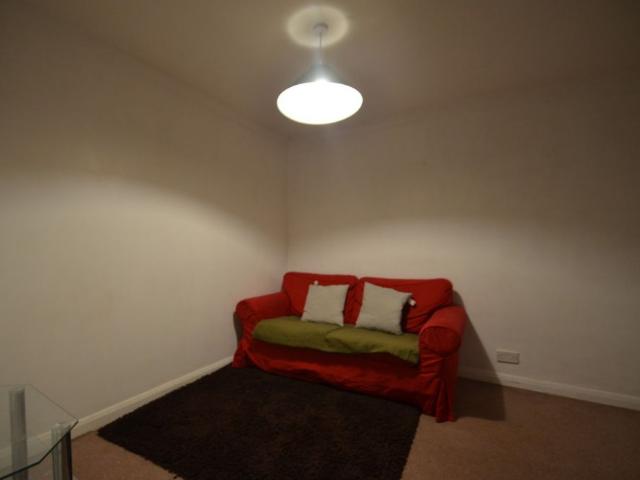 House for rent in Ripley Springs, Row Town