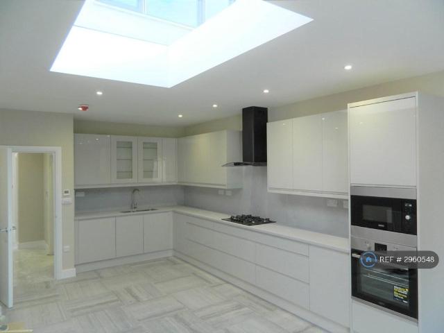 House for rent in Lane, Greater London
