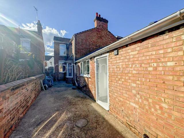 House for rent in Kingsmead, Shenley Brook End