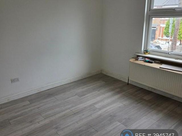 House for rent in Tolworth, Greater London
