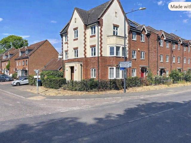 House for rent in Park Hill, Green Close