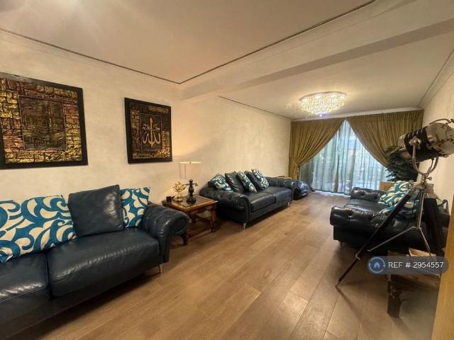 House for rent in Preston, Greater London