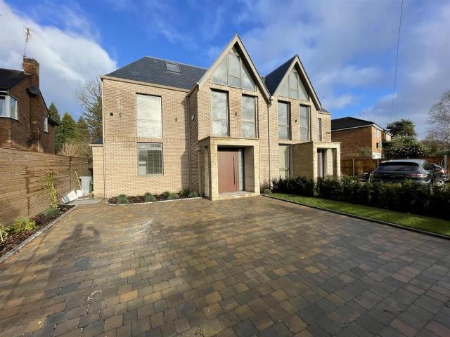 House for rent in Trafford Park, Greater Manchester