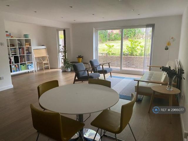House for rent in London Borough of Croydon, Addiscombe