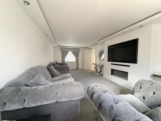 House for rent in Golden Valley, Gloucestershire