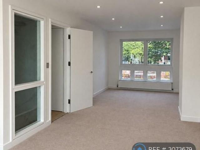 House for rent in Swiss Cottage, Greater London