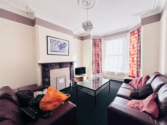 Apartment for rent in Hyson Green, Haddon