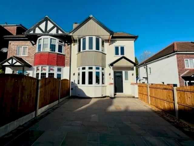 Apartment for rent in Four Oaks, West Midlands
