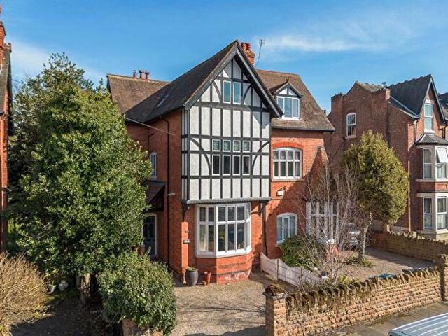 Apartment for rent in Abbey Park, Barton In Fabis