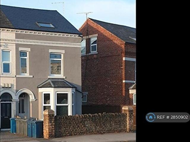 Apartment for rent in Abbey Park, Barton In Fabis