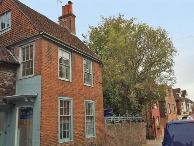 House for rent in West Sussex