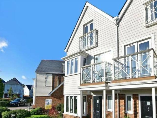 House for rent in Lyons, Greater London