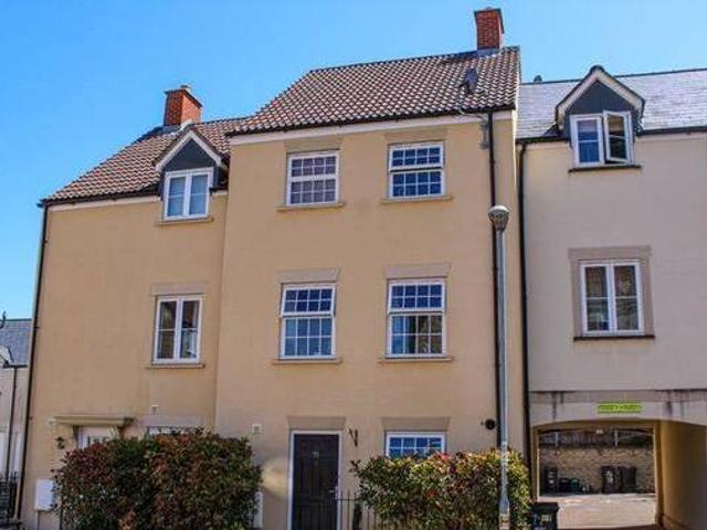House for rent in Lyons, Greater London