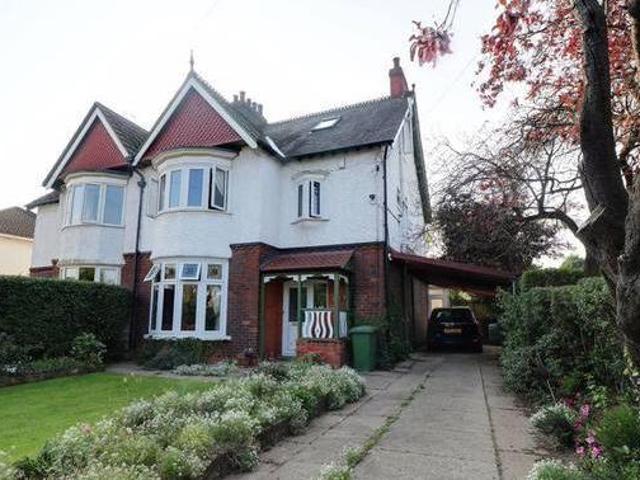 House for sale in Greater Lincolnshire, England