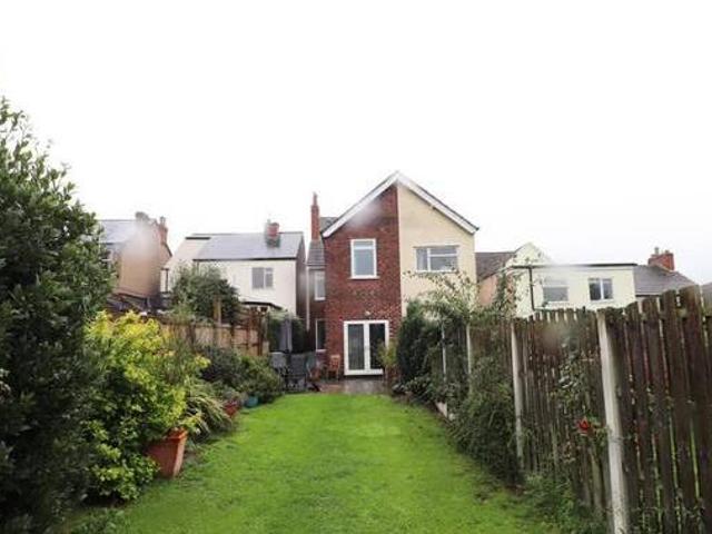 House for sale in Derbyshire Dales, East Midlands