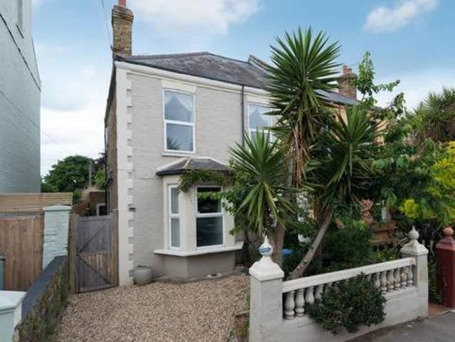 House for rent in Lyons, Greater London