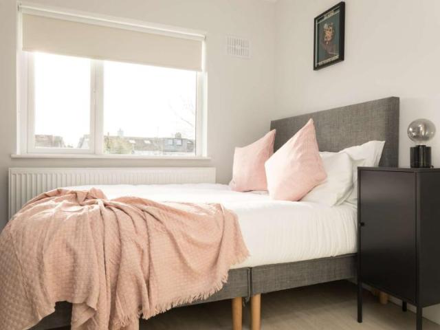 Property to rent in Bluebell, North Tipperary