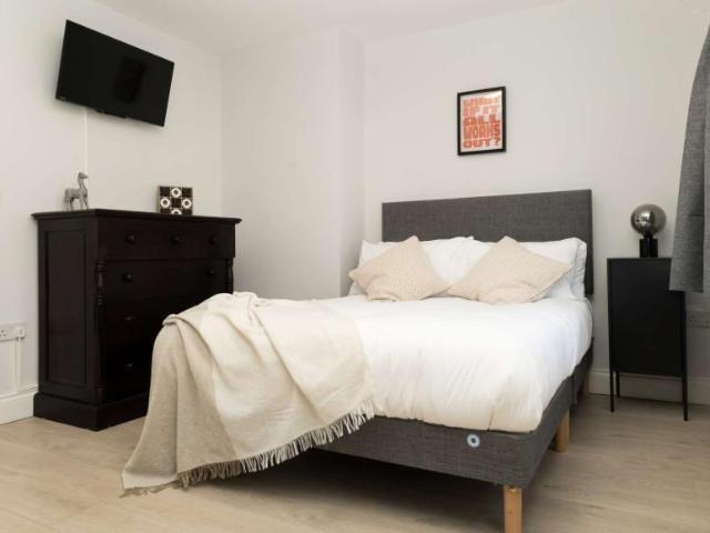 Property to rent in Bluebell, North Tipperary
