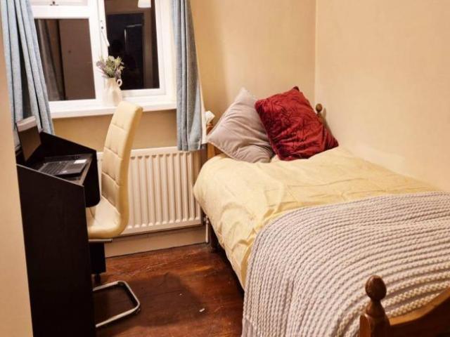 Property to rent in Bluebell, North Tipperary