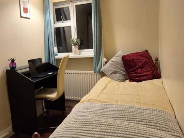 Property to rent in Bluebell, North Tipperary