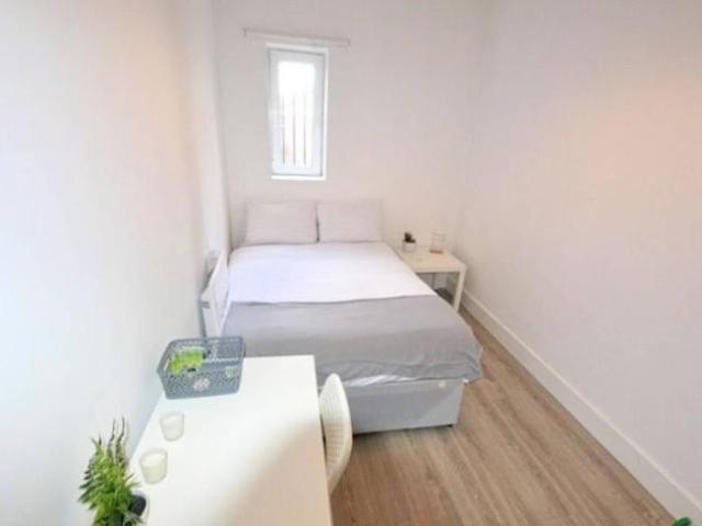 Property to rent in Bluebell, North Tipperary