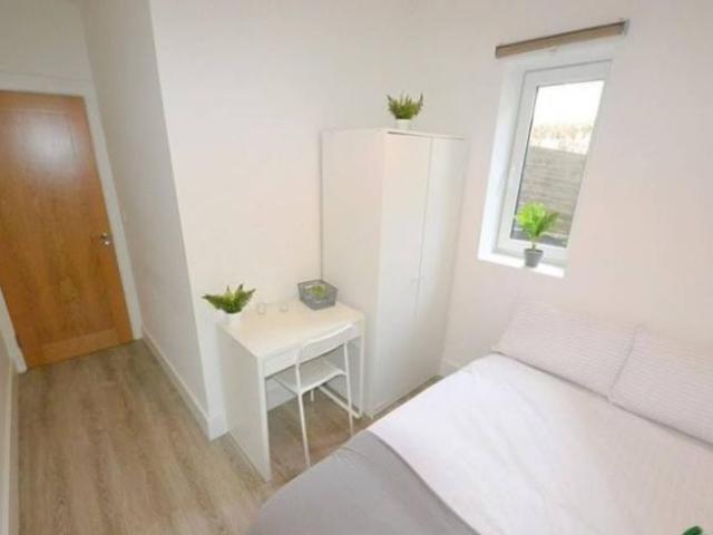 Property to rent in Bluebell, North Tipperary