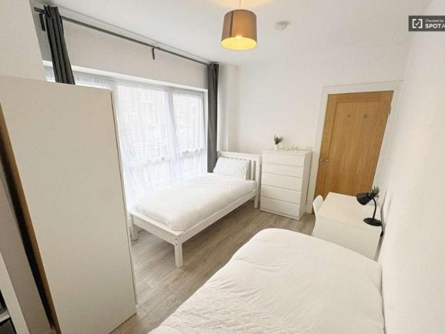 Property to rent in Bluebell, North Tipperary