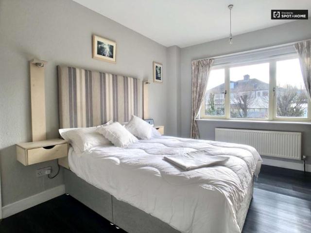 Property to rent in Bluebell, North Tipperary
