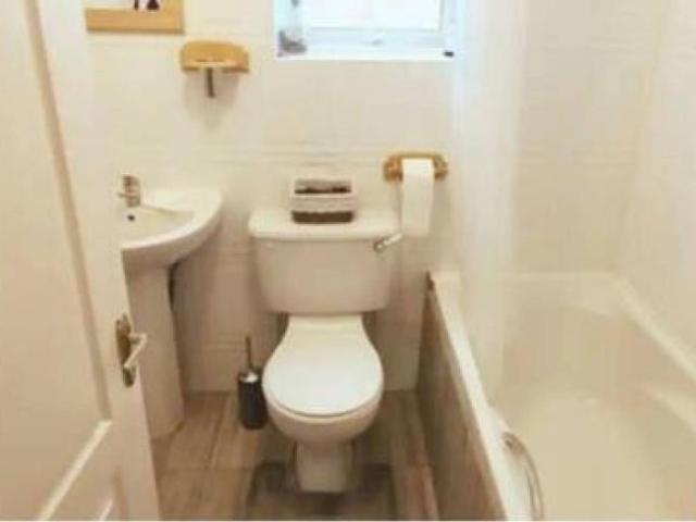 Property to rent in Bluebell, North Tipperary