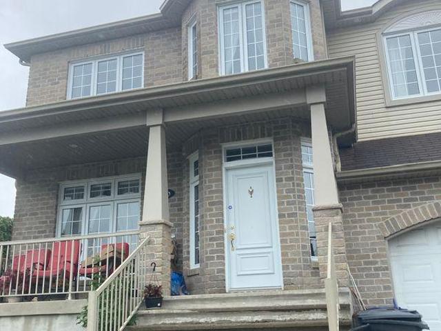Room for rent in Chomedey, Quebec