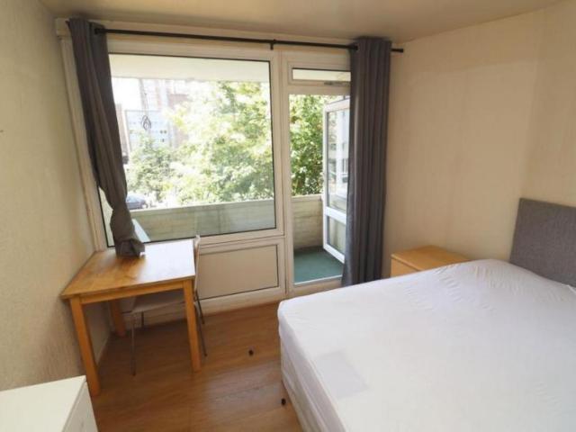 Room for rent in Globe Town, Greater London