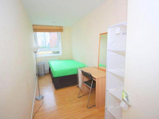 Room for rent in London Borough of Tower Hamlets, Greater London