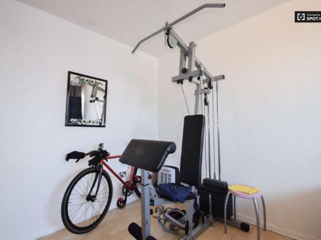 Room for rent in Lyons, Greater London